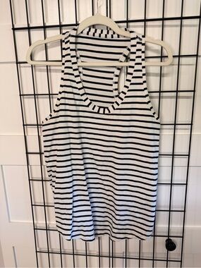 lululemon “love tank”